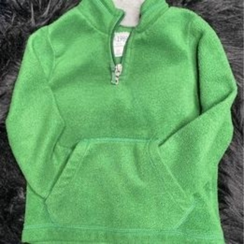 Lot Of Toddlers Clothes, 4 Bottoms, 2 Tops